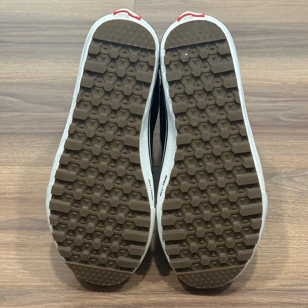 Vans MTE Cold Weather Standard Waterproof Boot in Black Size 9